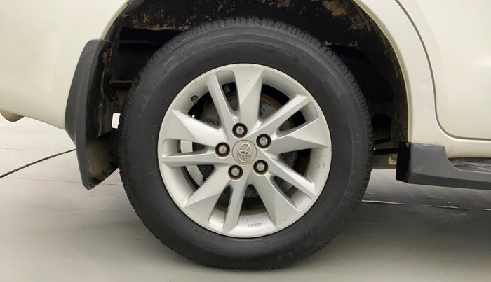 2020 Toyota Innova Crysta 2.4 VX 7 STR, Diesel, Manual, 47,338 km, Right Rear Wheel
