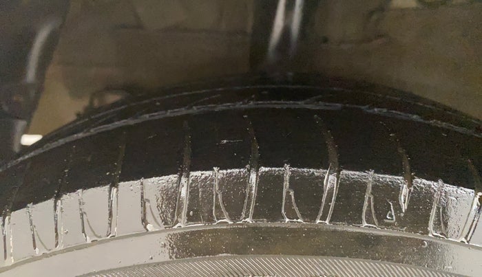 2016 Hyundai Grand i10 MAGNA 1.2 KAPPA VTVT, Petrol, Manual, 72,599 km, Right Rear Tyre Tread