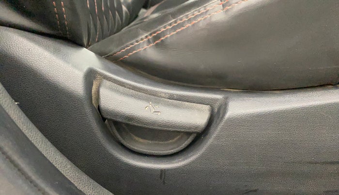 2016 Hyundai Grand i10 MAGNA 1.2 KAPPA VTVT, Petrol, Manual, 72,599 km, Driver Side Adjustment Panel