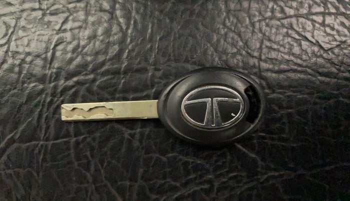 2019 Tata TIGOR XE PETROL, Petrol, Manual, 1,31,788 km, Key Close Up