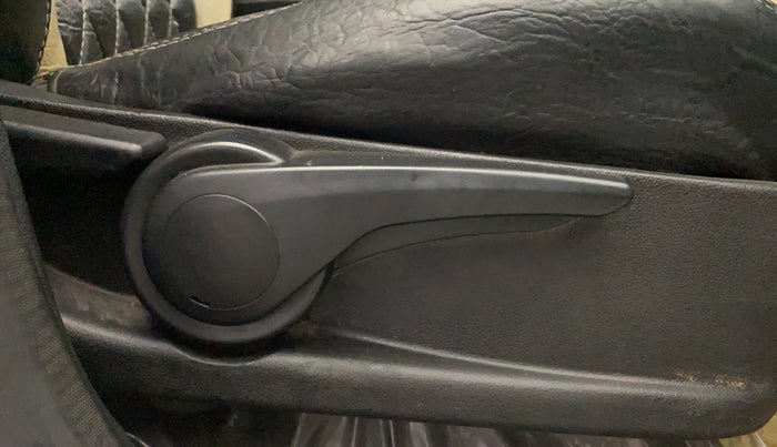 2019 Tata TIGOR XE PETROL, Petrol, Manual, 1,31,788 km, Driver Side Adjustment Panel