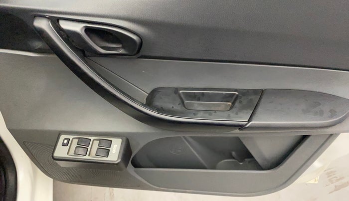 2019 Tata TIGOR XE PETROL, Petrol, Manual, 1,31,788 km, Driver Side Door Panels Control