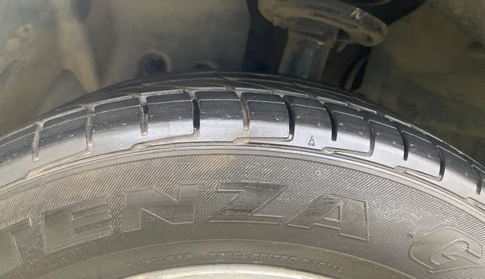 2016 Ford Ecosport TITANIUM+ 1.0L ECOBOOST, Petrol, Manual, 28,690 km, Left Front Tyre Tread