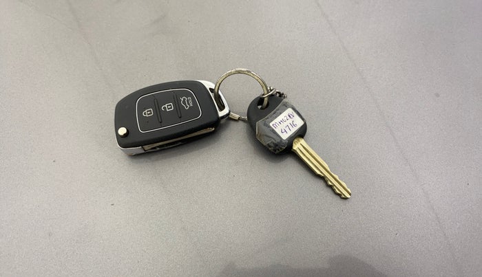 2012 Hyundai i20 MAGNA 1.2, Petrol, Manual, 77,947 km, Key Close Up