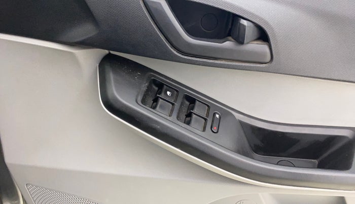 2020 Tata Tiago XT PETROL, Petrol, Manual, 38,440 km, Driver Side Door Panels Control