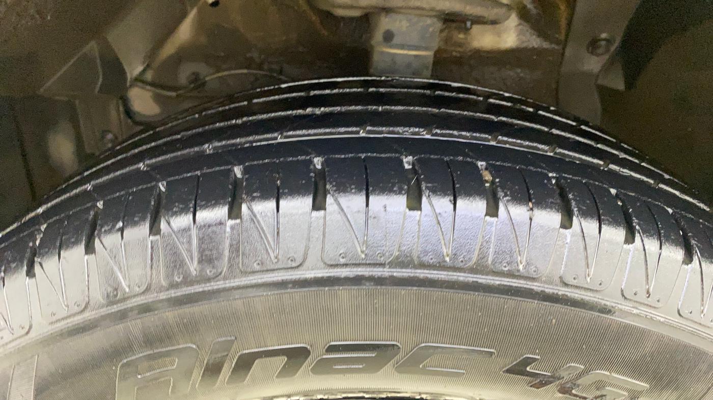 2022 Toyota URBAN CRUISER PREMIUM GRADE AT, Petrol, Automatic, 34,033 km, Left Front Tyre Tread
