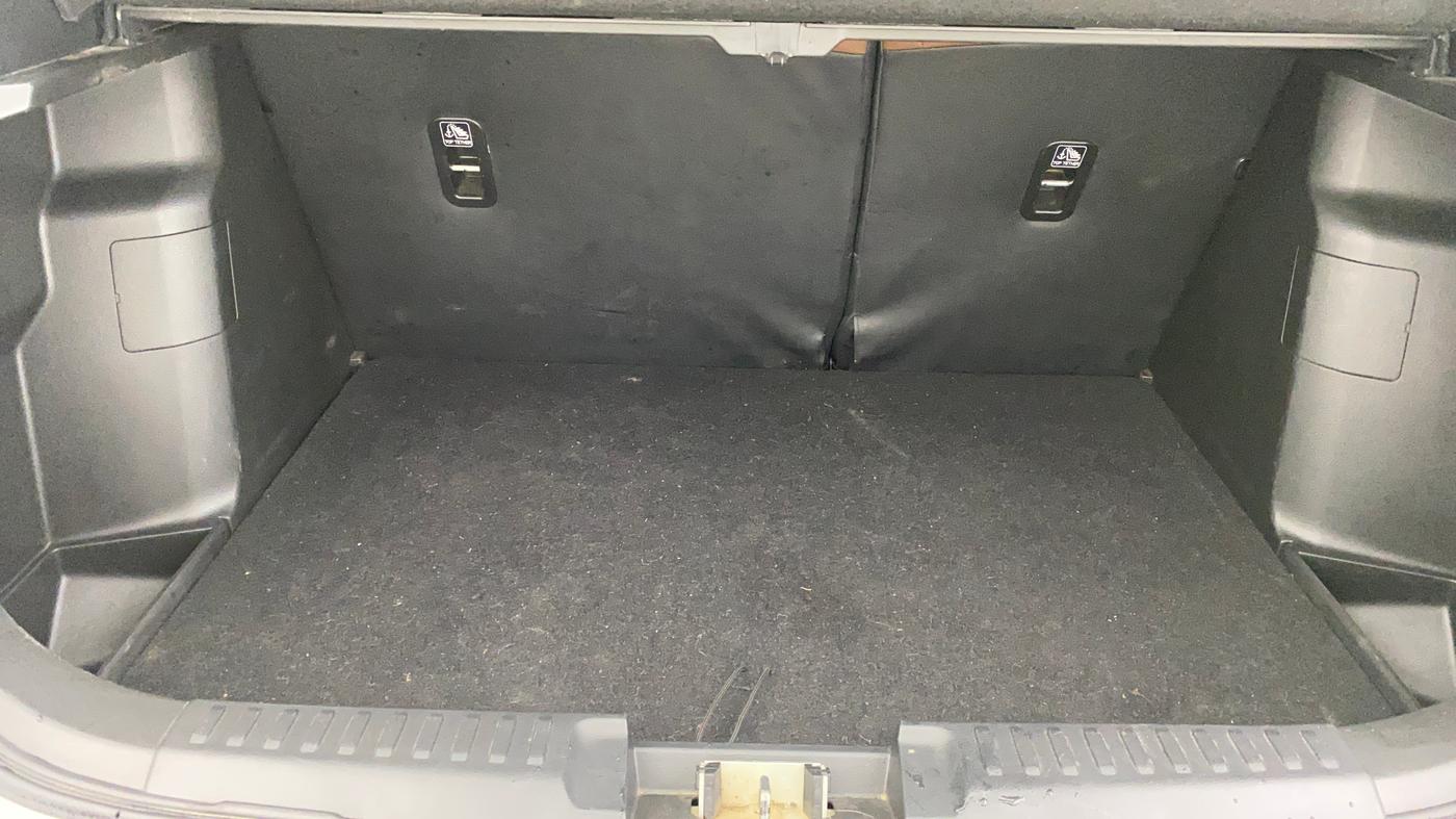 2022 Toyota URBAN CRUISER PREMIUM GRADE AT, Petrol, Automatic, 34,033 km, Boot Inside