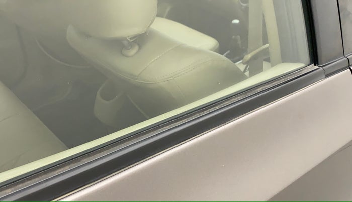 2012 Honda City 1.5L I-VTEC S MT, Petrol, Manual, 65,087 km, Right rear door - Weather strip has minor damage
