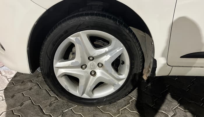 2017 Hyundai Elite i20 ASTA 1.2, Petrol, Manual, 99,552 km, Left Front Tyre Tread
