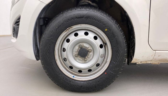 2016 Maruti Ritz LDI, Diesel, Manual, 88,285 km, Left Front Wheel