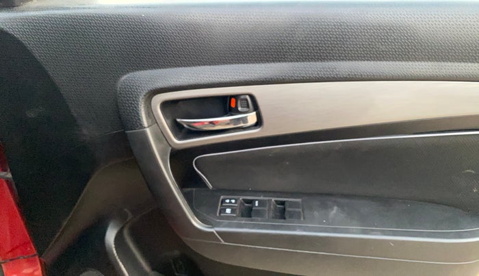 2019 Maruti Vitara Brezza ZDI PLUS DUAL TONE, Diesel, Manual, 78,762 km, Driver Side Door Panels Control