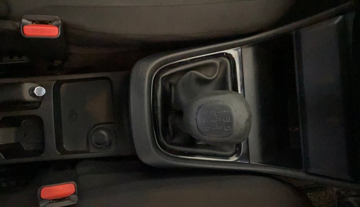 2023 Tata PUNCH PURE MT, Petrol, Manual, 57,074 km, Gear Lever