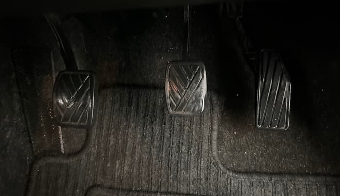 2016 Maruti Baleno DELTA PETROL 1.2, Petrol, Manual, 55,704 km, Pedals