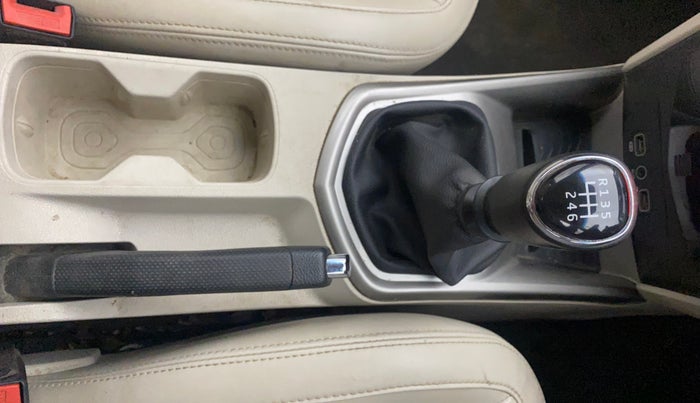 2020 Mahindra XUV300 W8 (O) 1.2 PETROL, Petrol, Manual, 96,681 km, Gear Lever