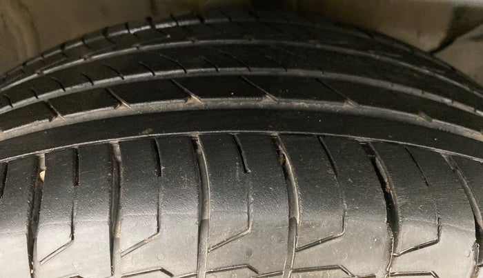 2019 KIA SELTOS GTX 1.4 GDI AT PETROL, Petrol, Automatic, 41,979 km, Right Front Tyre Tread