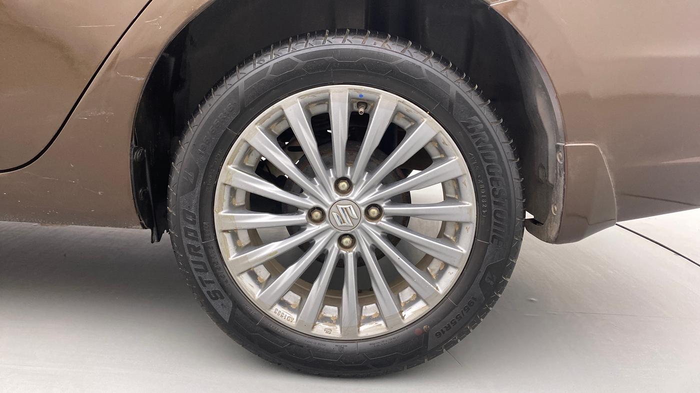 2017 Maruti Ciaz ALPHA DIESEL 1.3, Diesel, Manual, 79,751 km, Left Rear Wheel