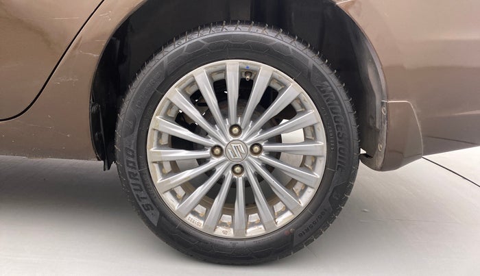 2017 Maruti Ciaz ALPHA DIESEL 1.3, Diesel, Manual, 79,751 km, Left Rear Wheel