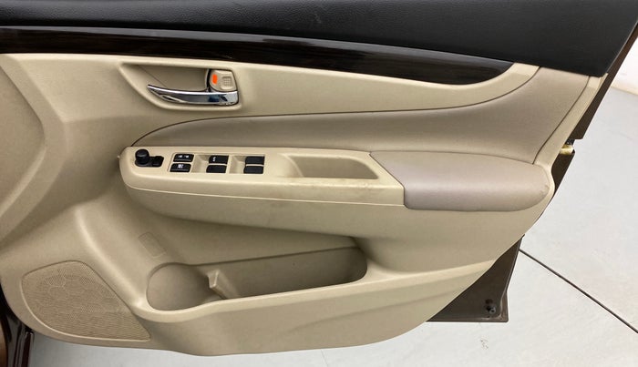 2017 Maruti Ciaz ALPHA DIESEL 1.3, Diesel, Manual, 79,751 km, Driver Side Door Panels Control