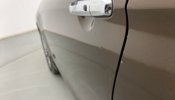 2017 Maruti Ciaz ALPHA DIESEL 1.3, Diesel, Manual, 79,751 km, Front passenger door - Slightly dented