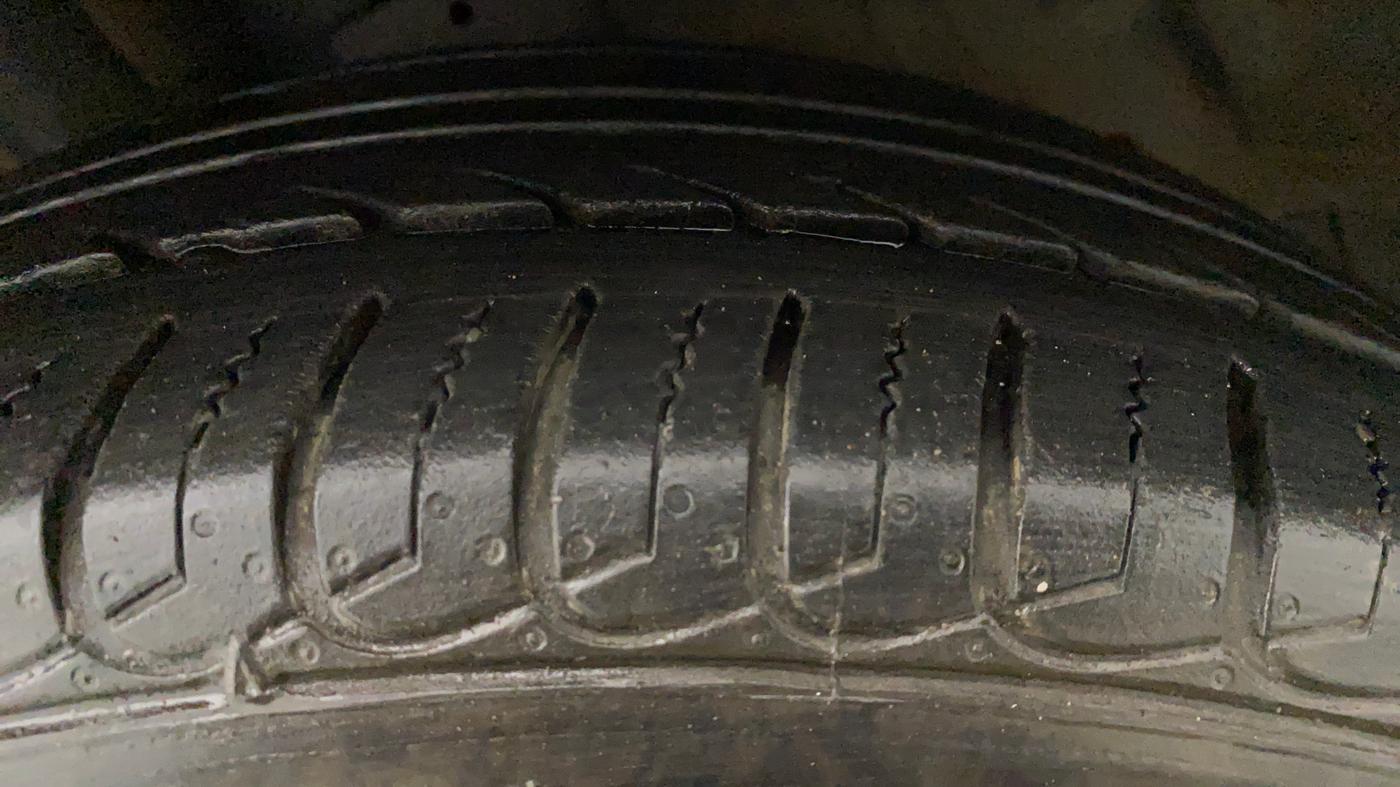 2021 Ford Ecosport TITANIUM 1.5L PETROL, Petrol, Manual, 23,965 km, Left Front Tyre Tread