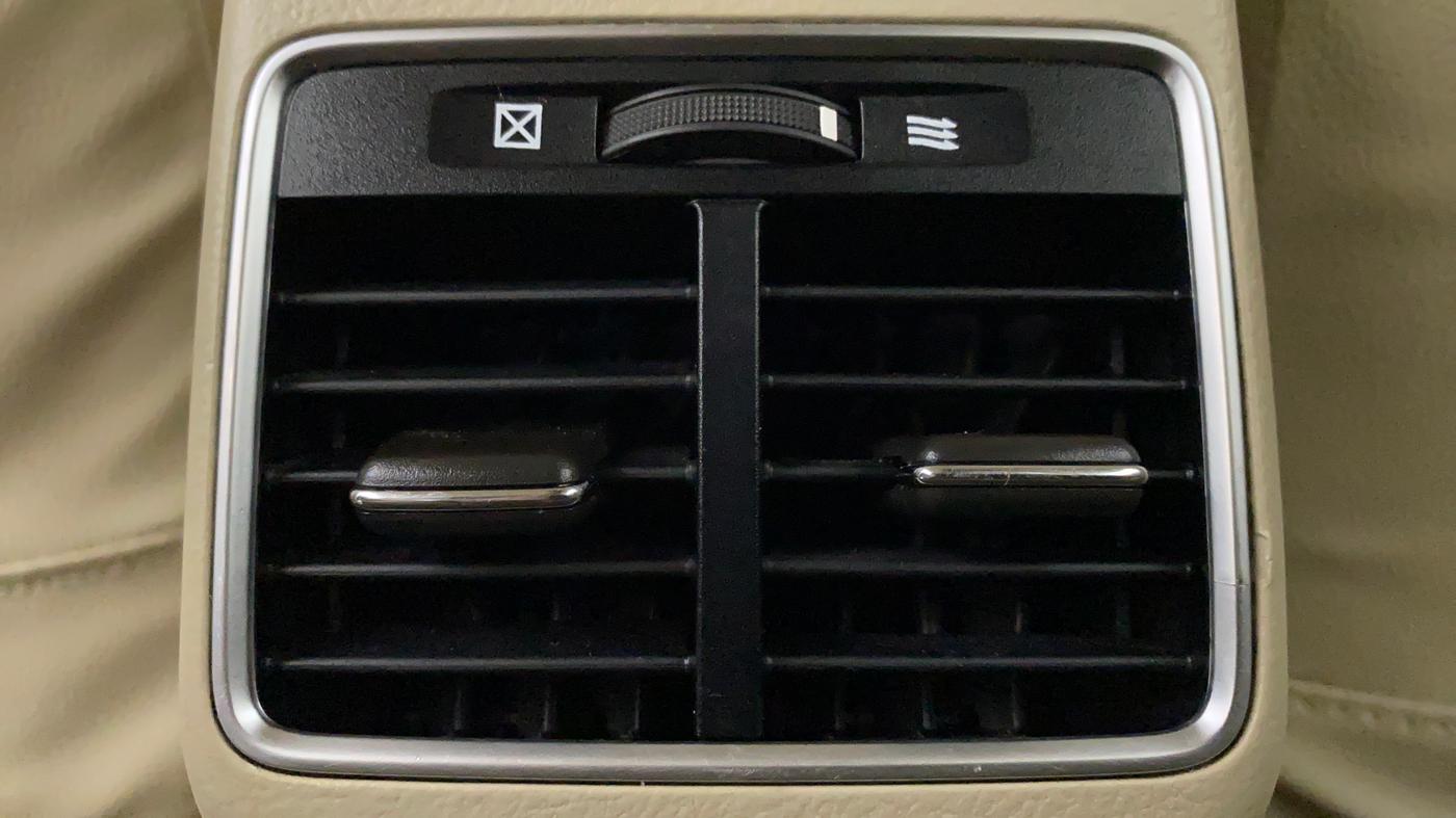 2016 Maruti Ciaz ZDI+ SHVS, Diesel, Manual, 1,68,380 km, Rear Ac
