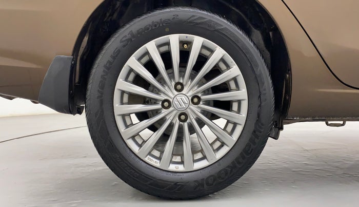 2016 Maruti Ciaz ZDI+ SHVS, Diesel, Manual, 1,68,380 km, Right Rear Wheel