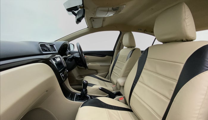 2016 Maruti Ciaz ZDI+ SHVS, Diesel, Manual, 1,68,380 km, Right Side Front Door Cabin View
