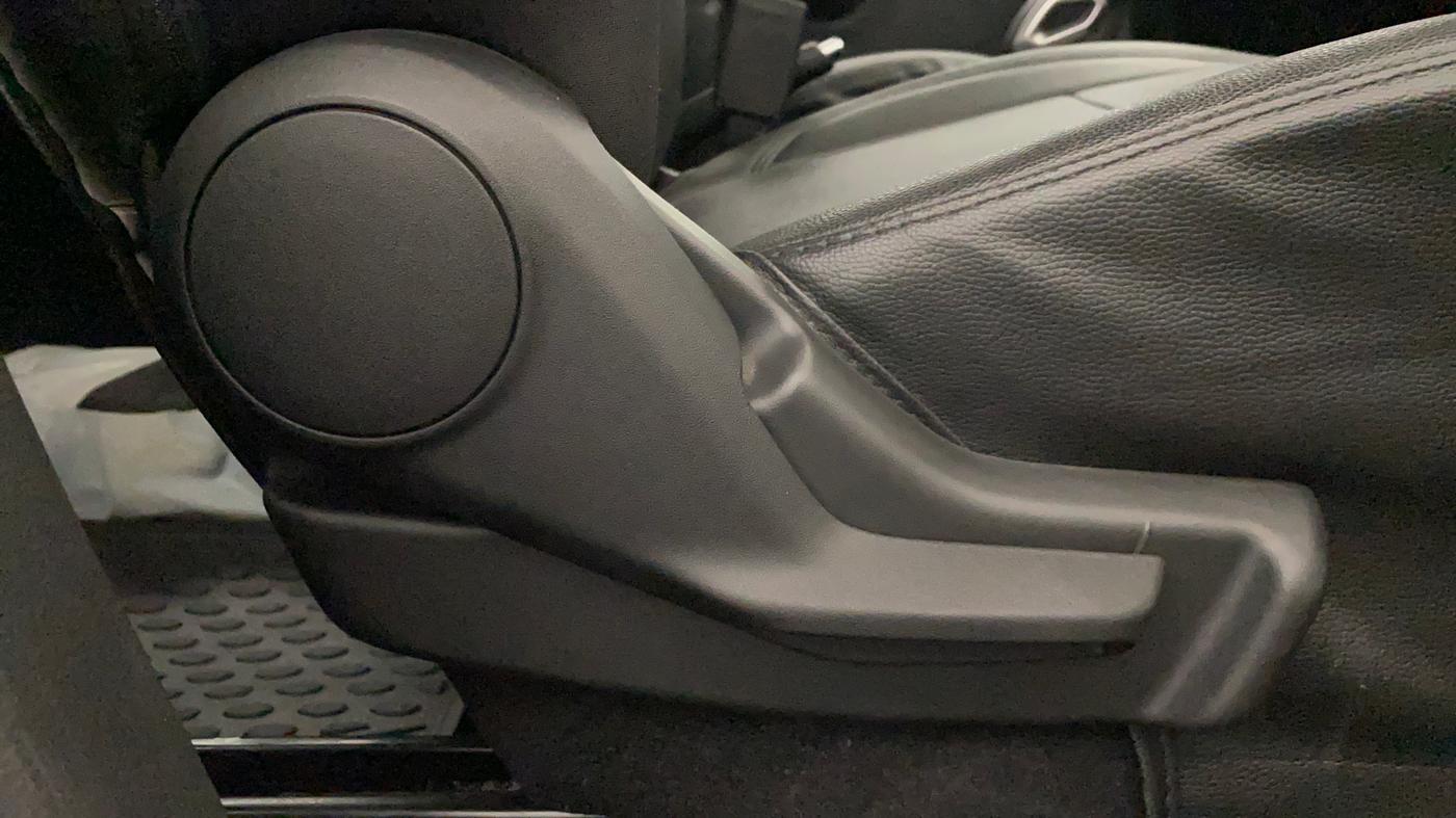 2025 Maruti Celerio ZXI AMT, Petrol, Automatic, 1,152 km, Driver Side Adjustment Panel