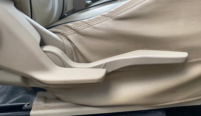 2017 Maruti Dzire ZXI PLUS AMT, Petrol, Automatic, 33,987 km, Driver Side Adjustment Panel