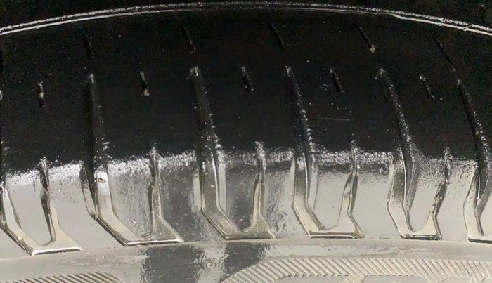 2017 Maruti Dzire ZXI PLUS AMT, Petrol, Automatic, 33,987 km, Left Rear Tyre Tread