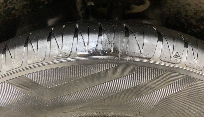 2018 Tata NEXON XMA PETROL, Petrol, Automatic, 87,228 km, Left Front Tyre Tread