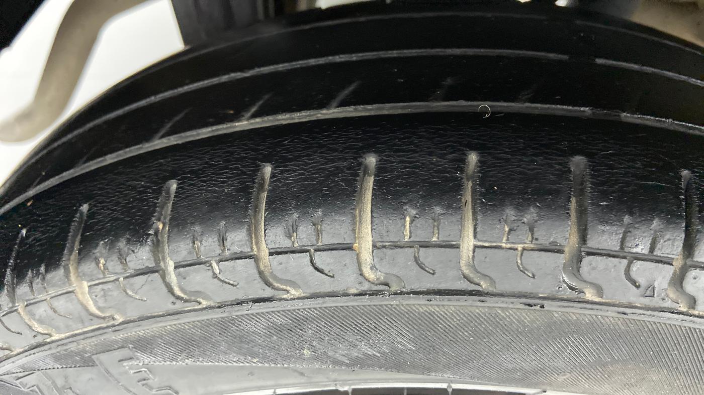 2018 Maruti Alto 800 LXI, Petrol, Manual, 36,905 km, Right Rear Tyre Tread