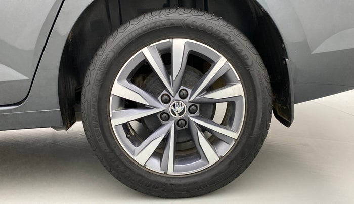 2022 Skoda SLAVIA STYLE 1.0 TSI AT, Petrol, Automatic, 22,496 km, Left Rear Wheel