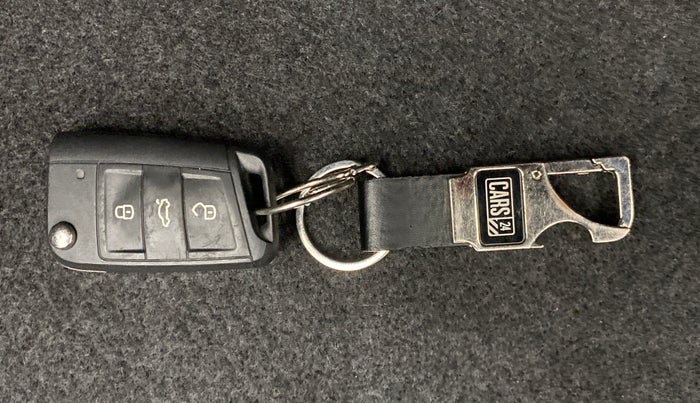 2022 Skoda SLAVIA STYLE 1.0 TSI AT, Petrol, Automatic, 22,496 km, Key Close Up