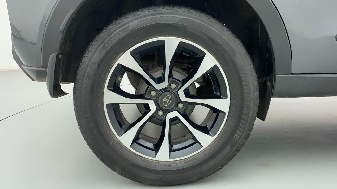 2021 Tata NEXON XZA PLUS SUNROOF DIESEL, Diesel, Automatic, 53,127 km, Right Rear Wheel