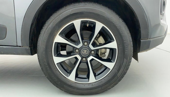 2021 Tata NEXON XZA PLUS SUNROOF DIESEL, Diesel, Automatic, 53,127 km, Right Front Wheel