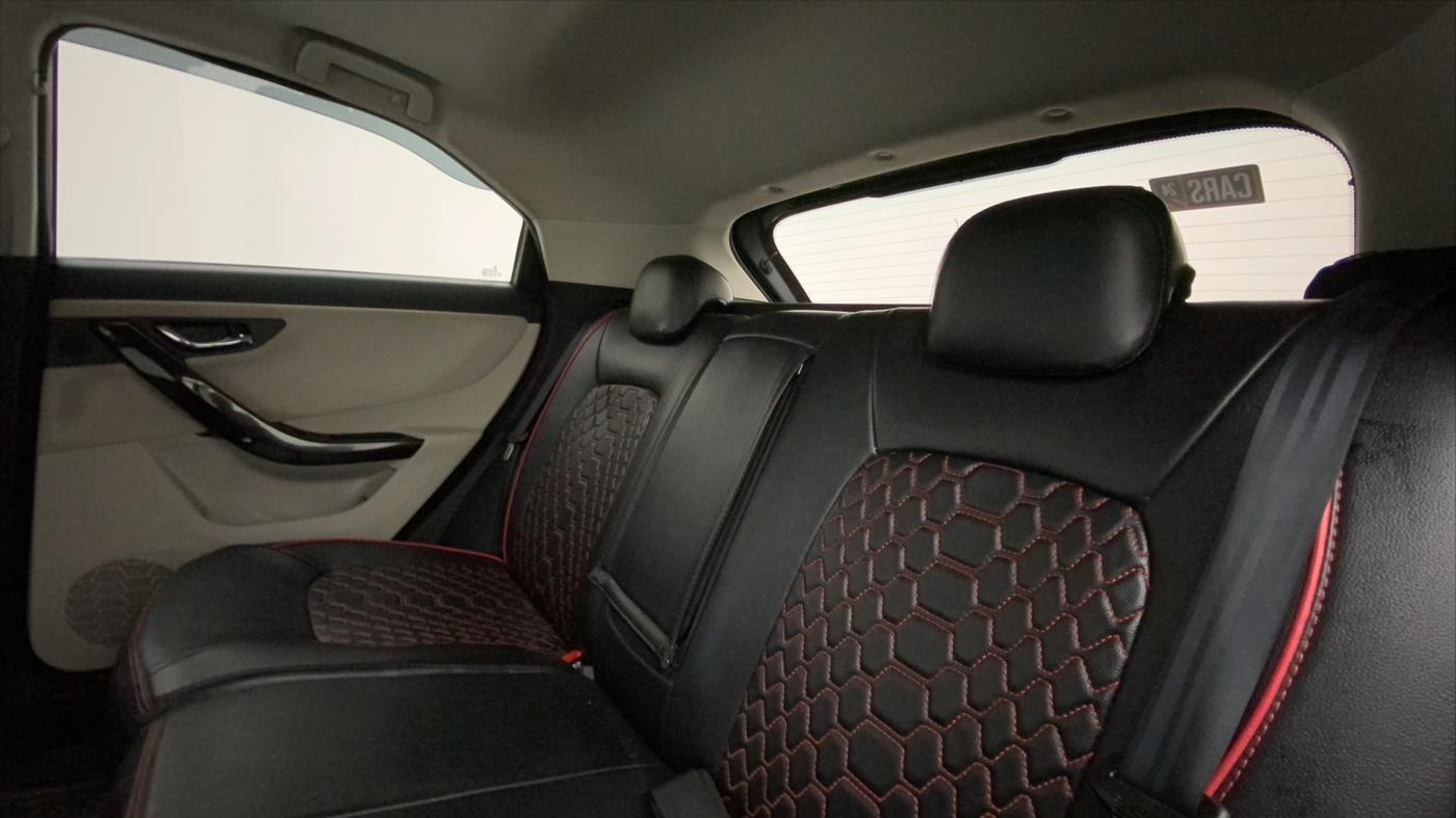 2021 Tata NEXON XZA PLUS SUNROOF DIESEL, Diesel, Automatic, 53,127 km, Right Side Rear Door Cabin
