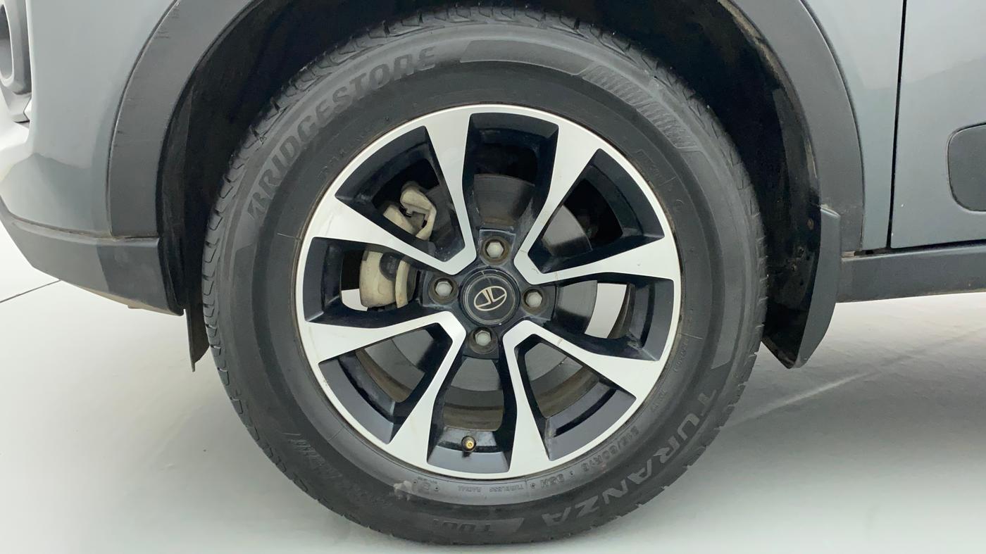 2021 Tata NEXON XZA PLUS SUNROOF DIESEL, Diesel, Automatic, 53,127 km, Left Front Wheel