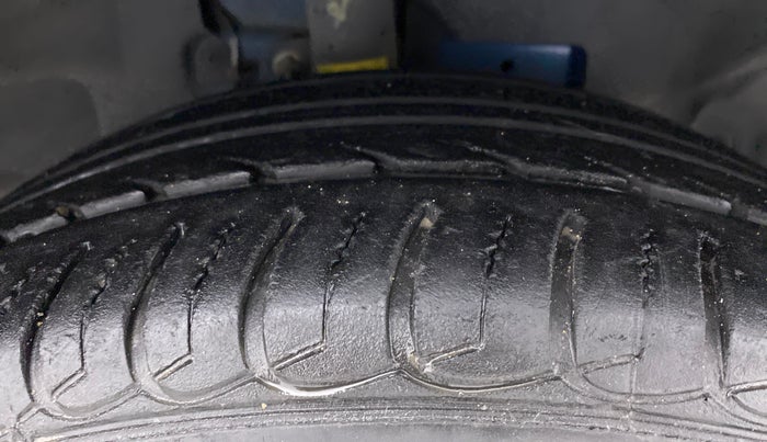 2018 Ford Ecosport TITANIUM + 1.5L PETROL AT, Petrol, Automatic, 31,153 km, Right Front Tyre Tread