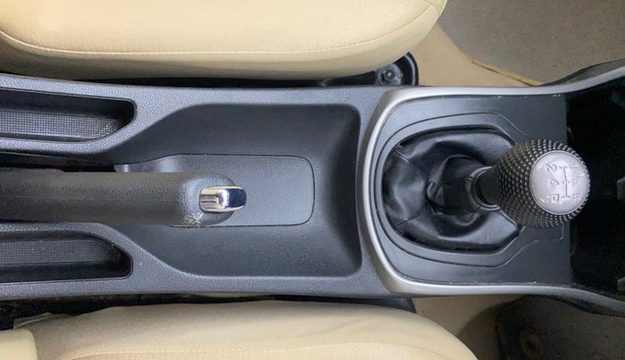 2022 Honda City 1.5L I-VTEC V MT 5TH GEN, Petrol, Manual, 30,464 km, Gear Lever