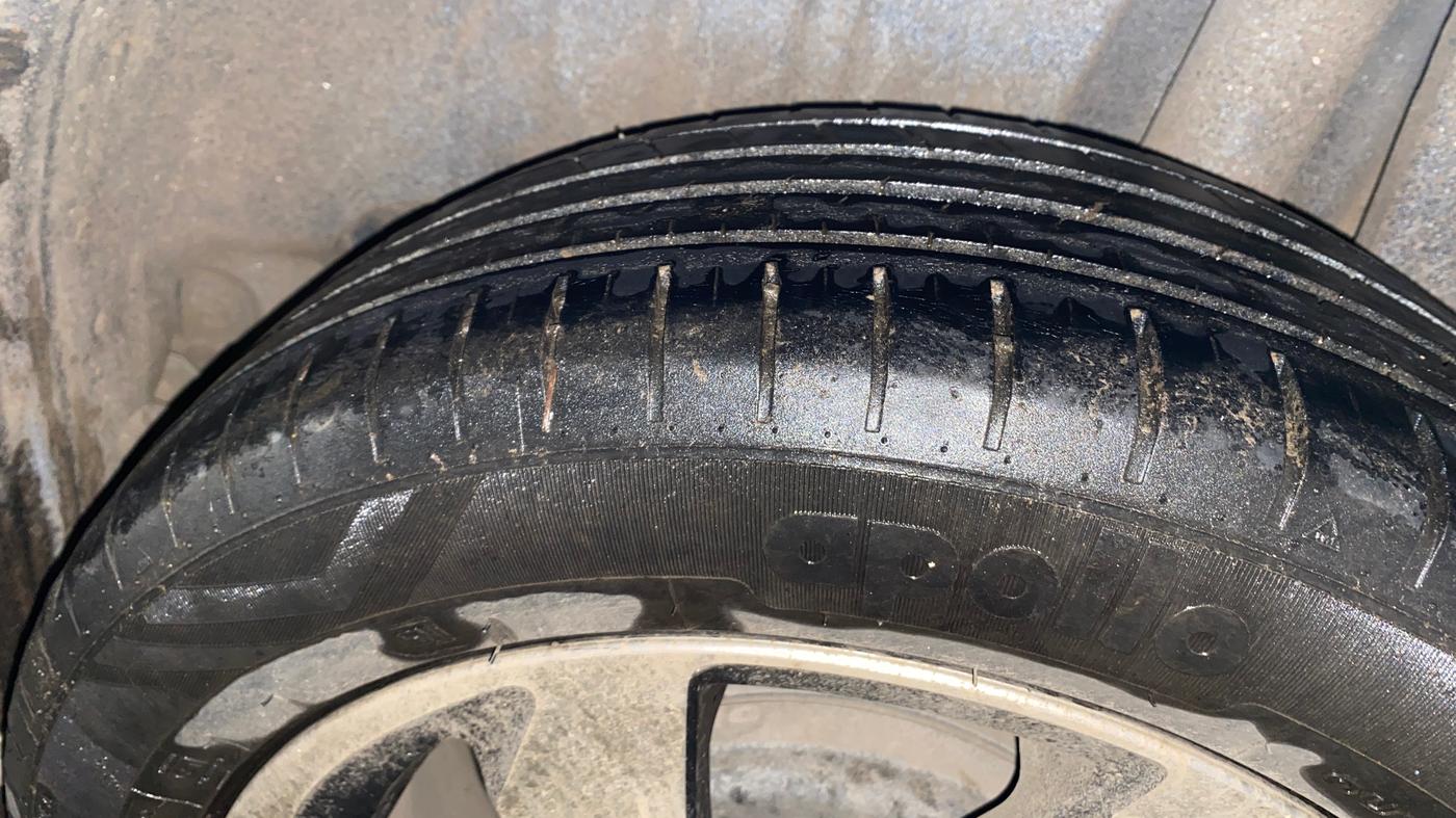 2024 Toyota Glanza V AMT, Petrol, Automatic, 49,209 km, Left Rear Tyre Tread