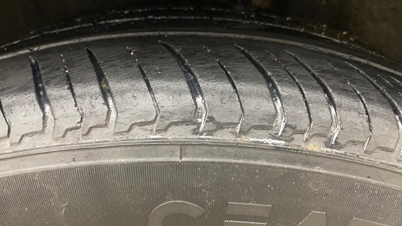 2021 Nissan MAGNITE XE, Petrol, Manual, 16,028 km, Left Rear Tyre Tread