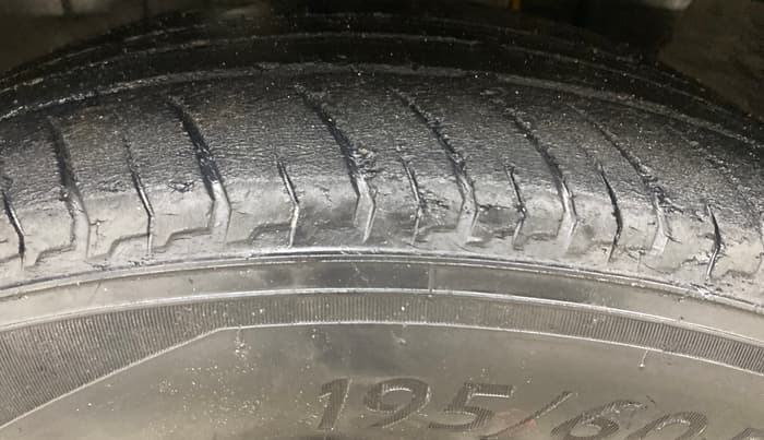 2021 Nissan MAGNITE XE, Petrol, Manual, 16,028 km, Left Front Tyre Tread