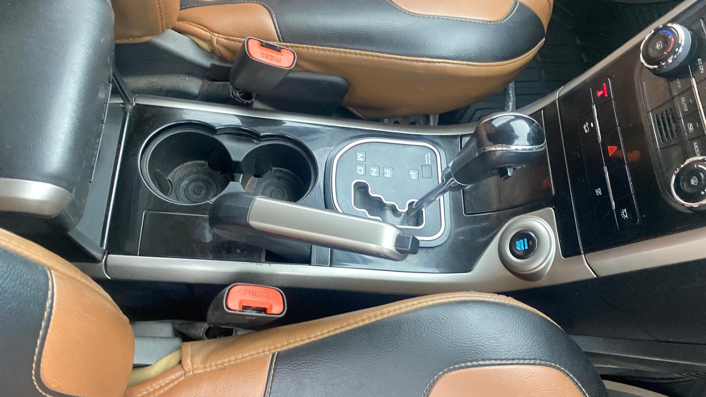 2018 Mahindra XUV500 W9 AT, Diesel, Automatic, 73,529 km, Gear Lever
