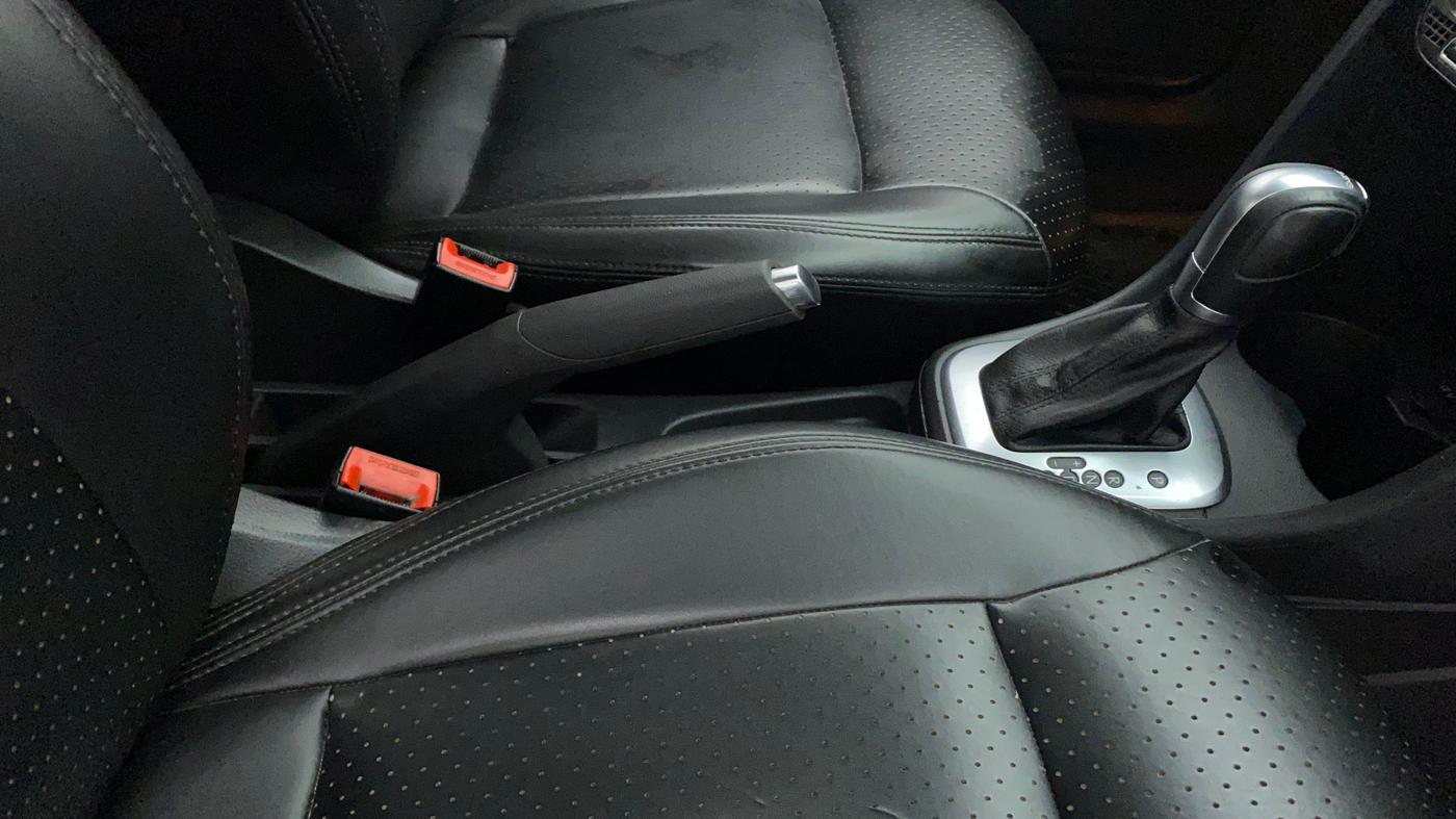 2018 Volkswagen Polo GT TSI AT, Petrol, Automatic, 1,23,890 km, Gear Lever