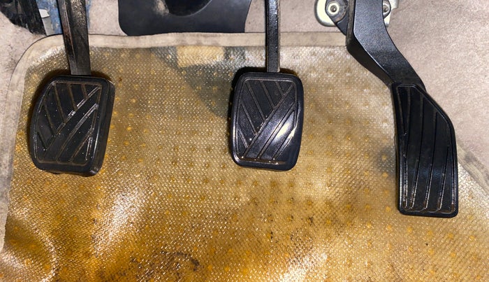 2014 Maruti Swift Dzire VXI, Petrol, Manual, 45,890 km, Pedals