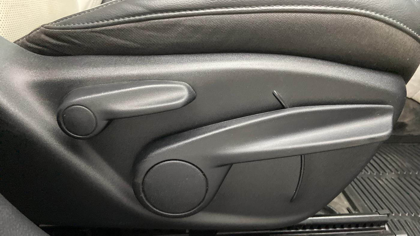 2018 Jeep Compass 2.0 LIMITED, Diesel, Manual, 52,297 km, Driver Side Adjustment Panel