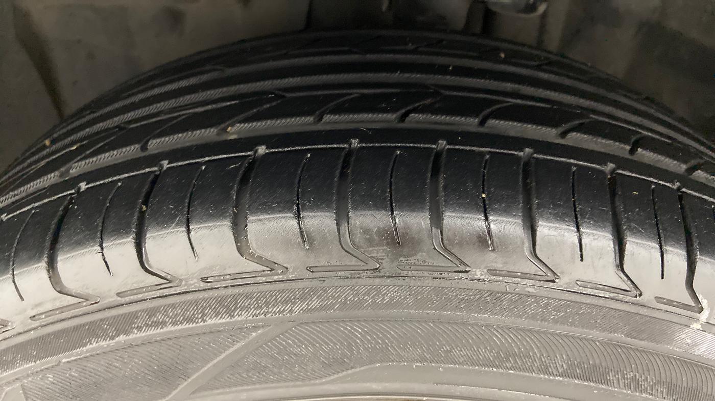 2018 Jeep Compass 2.0 LIMITED, Diesel, Manual, 52,297 km, Left Front Tyre Tread