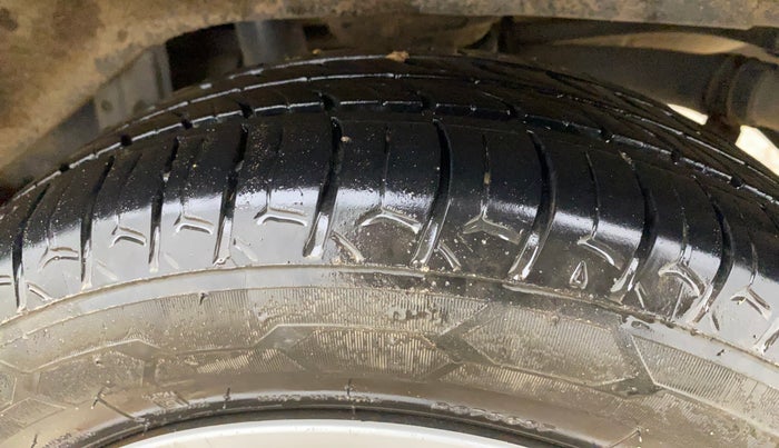 2017 Maruti Alto K10 VXI, CNG, Manual, 1,32,592 km, Left Rear Tyre Tread