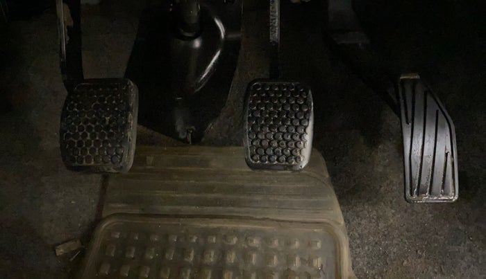 2017 Maruti Alto K10 VXI, CNG, Manual, 1,32,592 km, Pedals